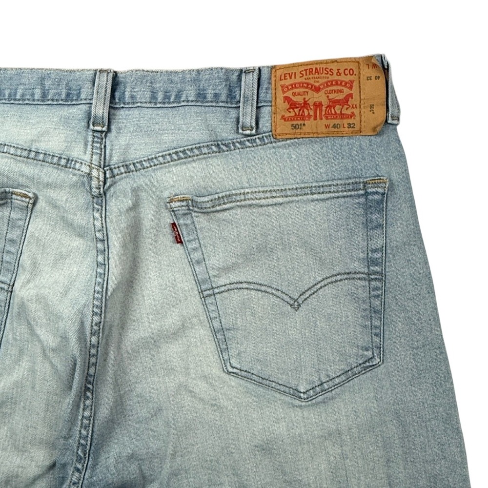 Levis 501 Original Fit Jeans Light Wash Straight Leg Button Fly Blue Mens 40x32